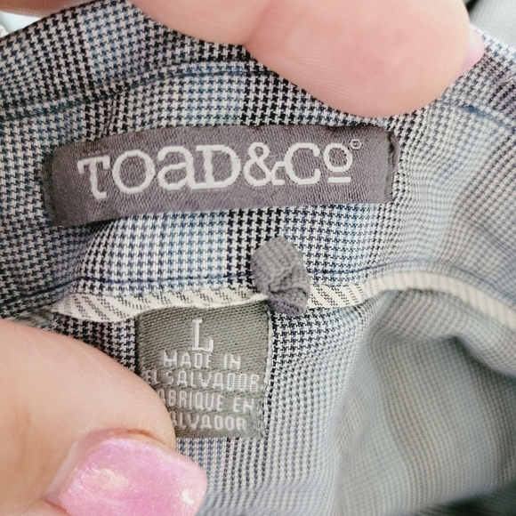 Toad & Co Organic‎ Cotton Blend Lightweight Button Up Shirt - Picture 4 of 8